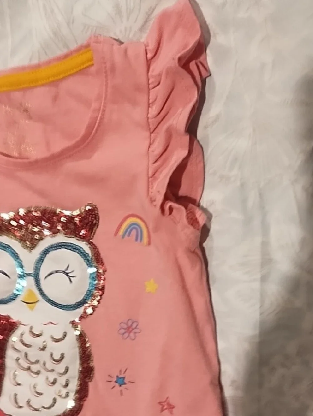 💥3/$5 Sale Cynthia Howie Pink Sequin Owl Ruffle Sleeve Tee EUC Size 4. So Cute.